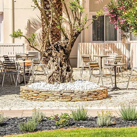 L'initial Hotel 4*