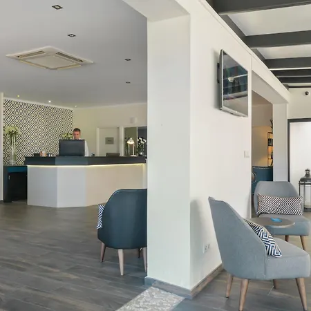 L'initial Hotel 4*