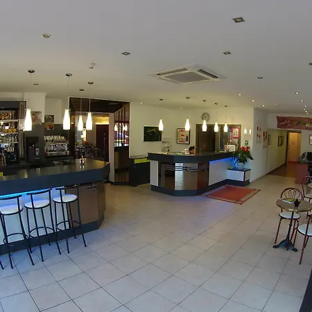 Hotel L'initial 4*