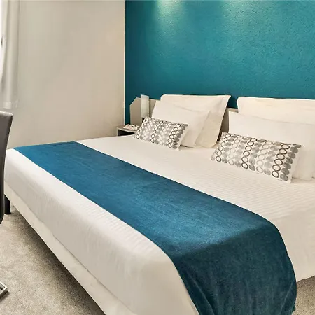 Hotel L'initial 4*